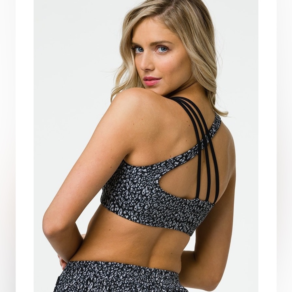 Onzie Aerial Bra in Honey Leopard S/M